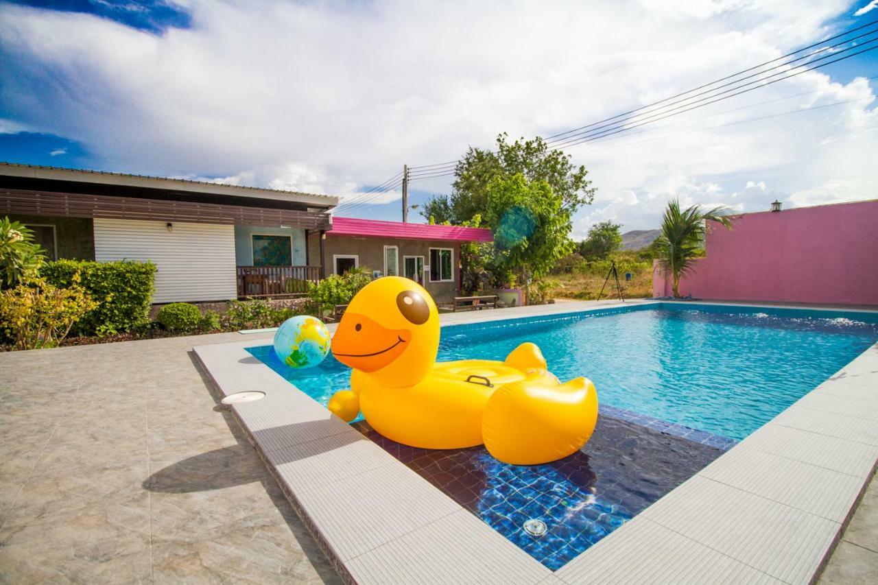 Oyo 354 Ton Hom Resort & Villa HHQ Exterior photo
