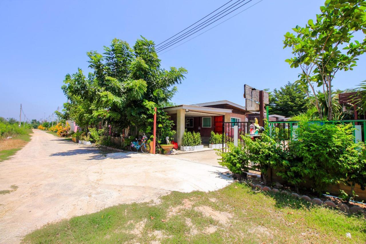 Oyo 354 Ton Hom Resort & Villa HHQ Exterior photo